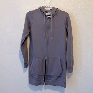 Women’s size small Columbia extra long zip up jacket.
